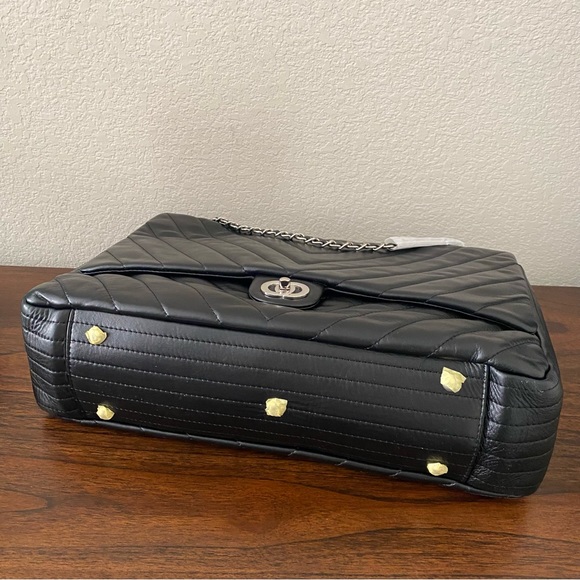 Black Chevron Quilted 15" Large Leather Convertible Crossbody Shoulder Bag C6 - Picture 7 of 13